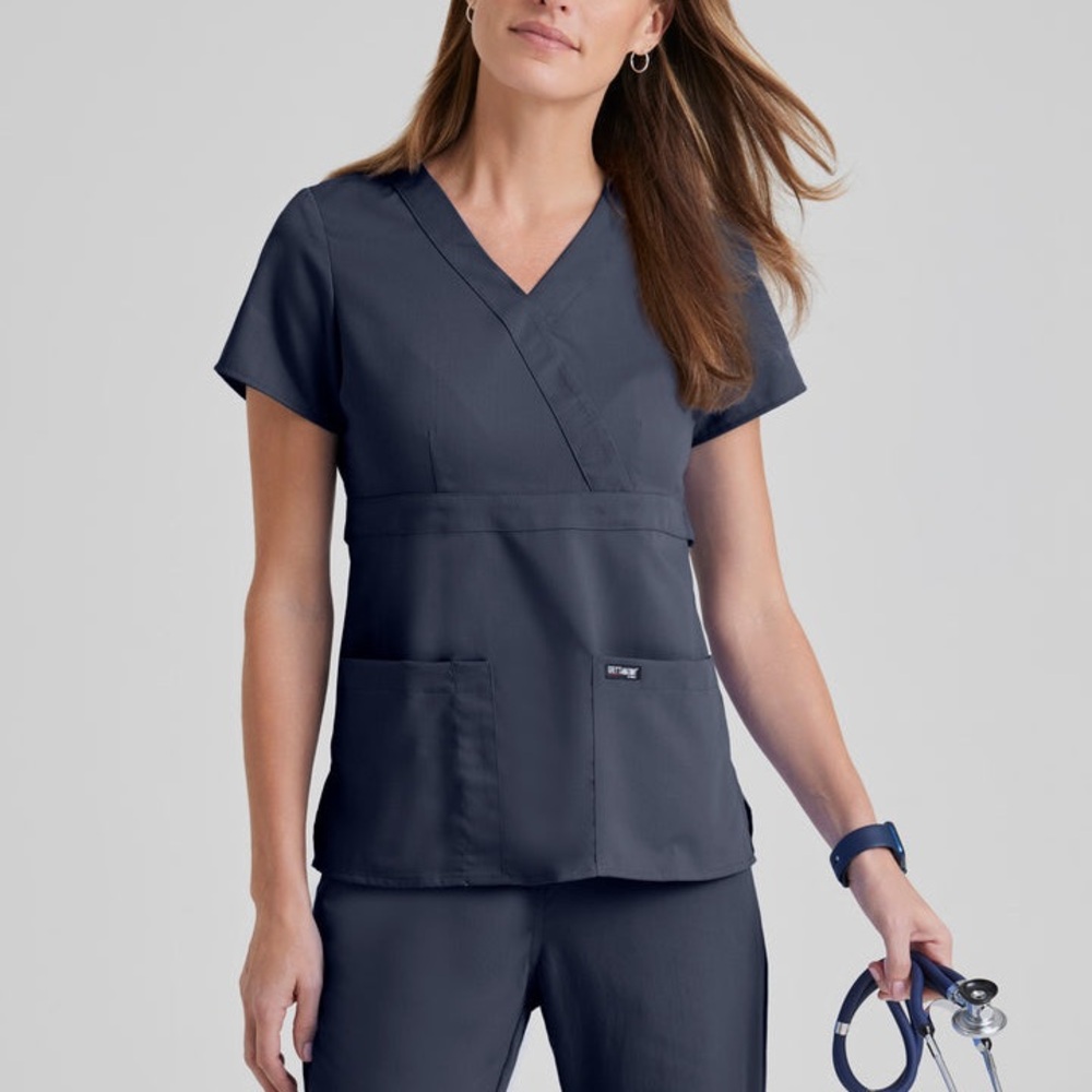 Grey's Anatomy Riley 3 Pocket V-Neck Top (matching pants in closet in Small)